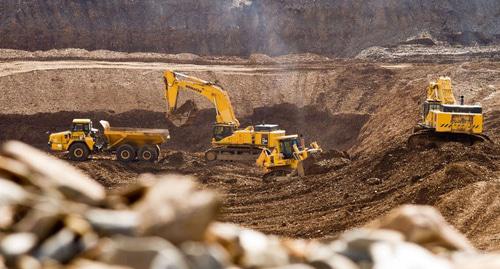 Золотой прииск. Фото http://vestikavkaza.ru/news/Dagestan-opredelyaetsya-s-dobychey-trudnogo-zolota.html Золотой прииск. Фото http://vestikavkaza.ru/news/Dagestan-opredelyaetsya-s-dobychey-trudnogo-zolota.html