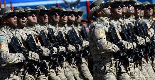 Военнослужащие Национальной армии Азербайджана. Фото Пресс-служба администрации президента РФ http://www.kremlin.ru/ https://ru.wikipedia.org
Военнослужащие Национальной армии Азербайджана. Фото Пресс-служба администрации президента РФ http://www.kremlin.ru/ https://ru.wikipedia.org