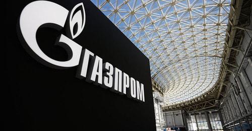 Стенд с логотипом компании "Газпром". Фото © Sputnik / Максим Блинов Стенд с логотипом компании "Газпром". Фото © Sputnik / Максим Блинов