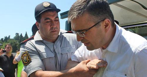 Ильгар Мамедов (справа). Фото: Turkhan Karimov (RFE/RL)

