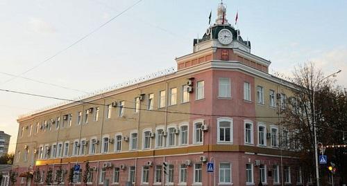 Майкоп. Фото пресс-службы администрации Майкопа.
www.maikop.ru/city/photogallery/