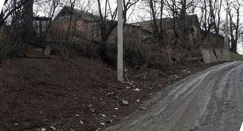 Дорога в школу. Фото Исмаила Манкиева для "Кавказского узла" Дорога в школу. Фото Исмаила Манкиева для "Кавказского узла"