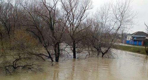 Паводок в Шовгеновском районе Адыгеи. Фото Instagram shovgenovskyi_raion https://www.instagram.com/p/Bgx4WGKgK0o/?taken-by=shovgenovskyi_raion
Паводок в Шовгеновском районе Адыгеи. Фото Instagram shovgenovskyi_raion https://www.instagram.com/p/Bgx4WGKgK0o/?taken-by=shovgenovskyi_raion