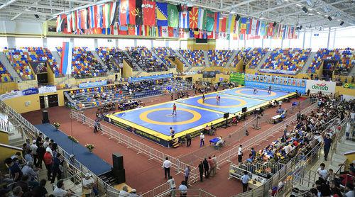 Дворец спорта и молодежи им. Али Алиева в Каспийске  © Фото  kaspeuro2018.ru