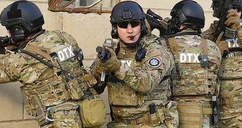 Сотрудники спецслужб Азербайджана. Фото: mətbuat xidməti,
https://ru.sputnik.az/incidents/20180721/416319020/sgb-azerbaijan-prestupnik-gjandzha-likvidacija.html