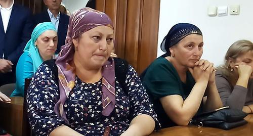 Встреча торговцев Козьего рынка с мэром Нальчика. 10 сентября 2018 г. Фото Людмилы Маратовой для "Кавказского узла" Встреча торговцев Козьего рынка с мэром Нальчика. 10 сентября 2018 г. Фото Людмилы Маратовой для "Кавказского узла"