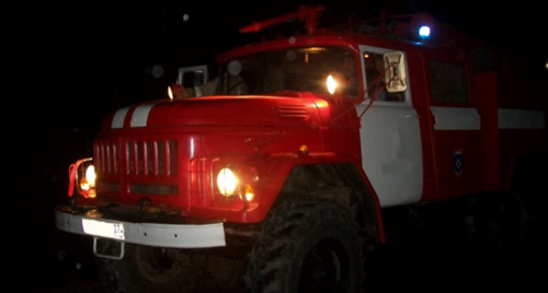 Пожарная машина. Фото: пресс-служба ГУ МЧС по Дагестану http://05.mchs.gov.ru/operationalpage/operational/item/7817127/ Пожарная машина. Фото: пресс-служба ГУ МЧС по Дагестану http://05.mchs.gov.ru/operationalpage/operational/item/7817127/