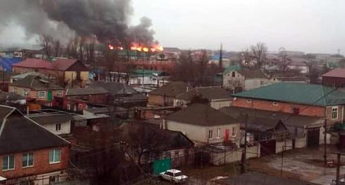 Торговый центр и соседнее с ним здание горят в Кизляре. Фото кадр видео
РИА Дагестан https://www.youtube.com/watch?v=HZ2BMyrVo-c
Торговый центр и соседнее с ним здание горят в Кизляре. Фото кадр видео
РИА Дагестан https://www.youtube.com/watch?v=HZ2BMyrVo-c