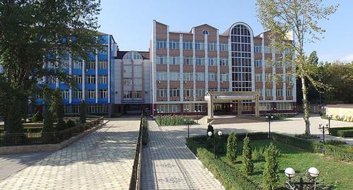 Дагестанский государственный технический университет. Фото: Шамиль Магомедов https://ru.wikipedia.org Дагестанский государственный технический университет. Фото: Шамиль Магомедов https://ru.wikipedia.org