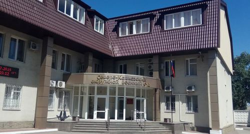Вход в Северо-Кавказский окружной военный суд. Фото Константина Волгина для "Кавказского узла" Вход в Северо-Кавказский окружной военный суд. Фото Константина Волгина для "Кавказского узла"