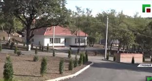 Новый дом в поселке Орцин-Мохк в Грозном. Фото: скриншот видео на канале в Youtube ГТРК 