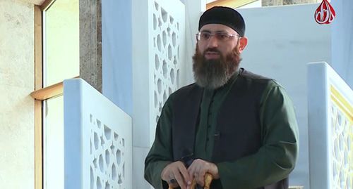 Адам Шахидов. Скриншот видео Адам Шахидов https://www.youtube.com/watch?v=O-Wh_Qv3Cqc