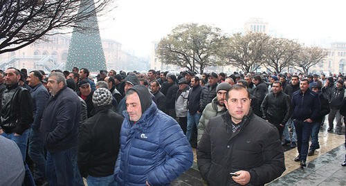 Участники акции протеста в Ереване. 20 января 2019 года. Фото Тиграна Петросяна для "Кавказского узла" Участники акции протеста в Ереване. 20 января 2019 года. Фото Тиграна Петросяна для "Кавказского узла"