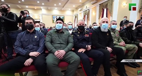 Совещание силовиков. Фото: скриншот видео  ЧГТРК "Грозный"
https://www.youtube.com/watch?t=1871&fbclid=IwAR35G--SDWLLdq1SjF4R_94WU1lbL7RjXD1wCbZVQ3TbaqxSvO8MNRUnXI8&v=DjP8vlF5yek&feature=youtu.be