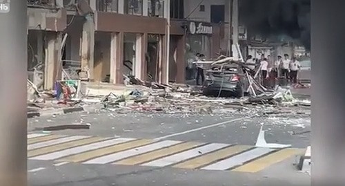 Последствия  взрыва газа в гостинице в Геленджике 13.07.2021. Кадр видео 
Новости Новороссийска https://www.youtube.com/watch?v=hQjAJseQ2UU&t=9s