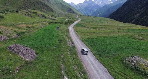 Цумадинский район Дагестана. Скриншот видео
"ЭтноМир Кавказа" https://www.youtube.com/watch?v=F0nwfWcMwAs Цумадинский район Дагестана. Скриншот видео
"ЭтноМир Кавказа" https://www.youtube.com/watch?v=F0nwfWcMwAs