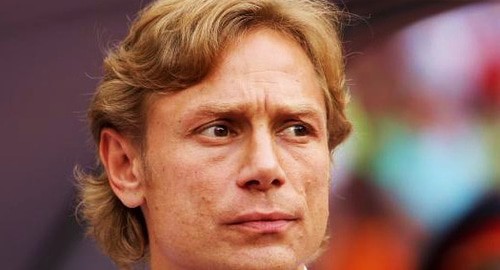 Валерий Карпин. Фото Валерий Карпин
Новикова Юлия  https://commons.wikimedia.org/wiki/Category:Valery_Karpin#/media/File:Spar-Cska_(17).jpg