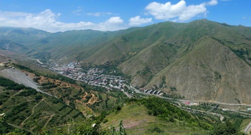 Дорога Горис-Копан, фото: стоп-кадр www.tv9.am Дорога Горис-Копан, фото: стоп-кадр www.tv9.am