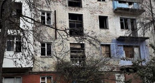 Аварийный дом в Малгобеке. Фото: пресс-служба ПЦ "Мемориал" https://memohrc.org/ Аварийный дом в Малгобеке. Фото: пресс-служба ПЦ "Мемориал" https://memohrc.org/