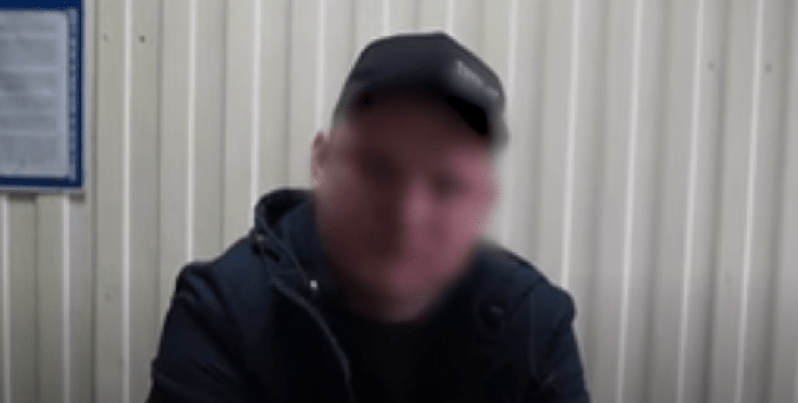Болельщик из Воронежа на допросе. Скриншот кадра видео ГУ МВД по Волгоградской области. https://www.youtube.com/watch?v=rf9KAtsskXU Болельщик из Воронежа на допросе. Скриншот кадра видео ГУ МВД по Волгоградской области. https://www.youtube.com/watch?v=rf9KAtsskXU