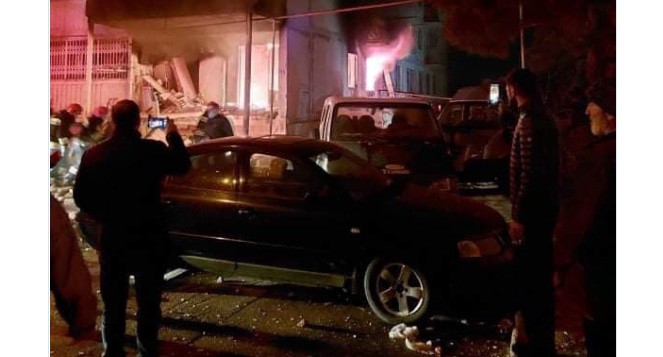 Взрыв газа и пожар в девятиэтажке в одном из районов Тбилиси. Скриншот сообщения https://t.me/SputnikGeorgia/12950 Взрыв газа и пожар в девятиэтажке в одном из районов Тбилиси. Скриншот сообщения https://t.me/SputnikGeorgia/12950