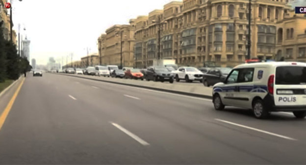 Центральный проспект в Баку 17 февраля 2022 года. Кадр видео Baku TV
 https://www.youtube.com/watch?time_continue=301&v=0psRlIMSb9k&feature=emb_logo