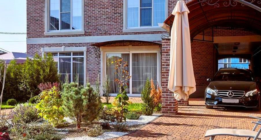 Дом в Краснодаре. Фото прессс-лужбы "Элитмаркет" http://vip-realty-krasnodar.ru/doma/article/kupit-dom-v-krasnodare