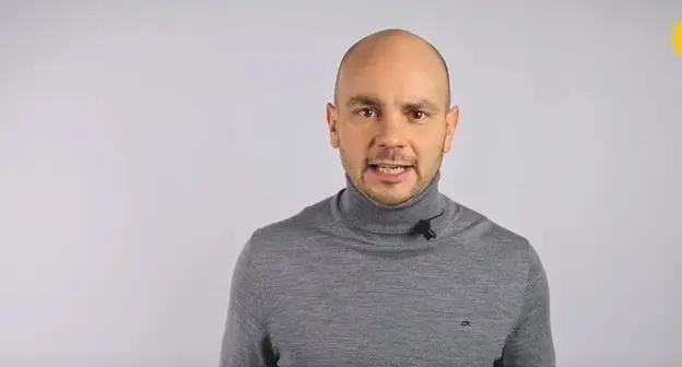 Андрей Пивоваров. Кадр видео канала Андрей Пивоваров https://www.youtube.com/watch?v=Ci9TBXnVAXs Андрей Пивоваров. Кадр видео канала Андрей Пивоваров https://www.youtube.com/watch?v=Ci9TBXnVAXs