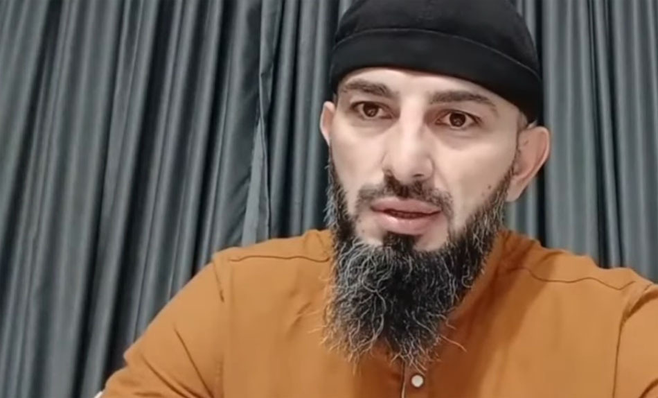 Адам Аушев. Стопкадр из видео на странице https://www.youtube.com/watch?v=6sfvnK5JJsI Адам Аушев. Стопкадр из видео на странице https://www.youtube.com/watch?v=6sfvnK5JJsI