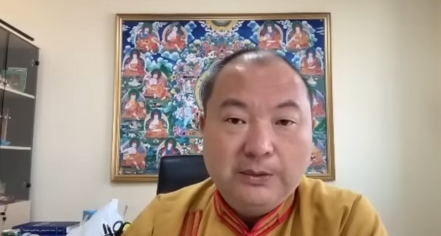 Тэло Тулку Ринпоче. Кадр видео на YouTube-канале "Алхимия души"
https://www.youtube.com/watch?v=CVSwea3hQOA