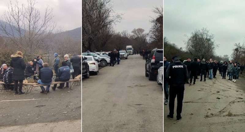 Жители села Лапанкури на акции протеста. Скриншот публикации на странице https://www.facebook.com/netgazeti Жители села Лапанкури на акции протеста. Скриншот публикации на странице https://www.facebook.com/netgazeti