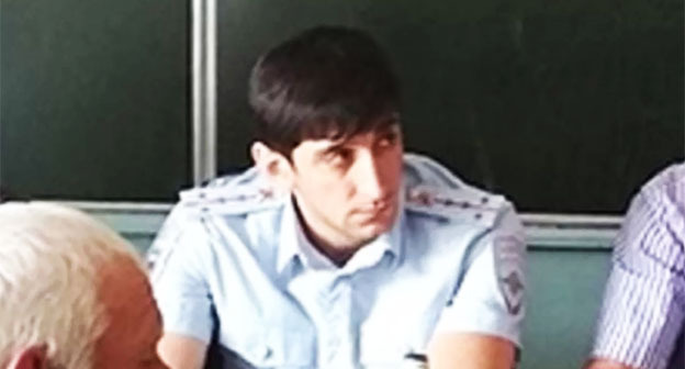 Артем Магомедов.
Фото https://chernovik.net/content/lenta-novostey/nachalnik-policii-rutulskogo-rayona-artyom-magomedov-zaderzhan Артем Магомедов.
Фото https://chernovik.net/content/lenta-novostey/nachalnik-policii-rutulskogo-rayona-artyom-magomedov-zaderzhan