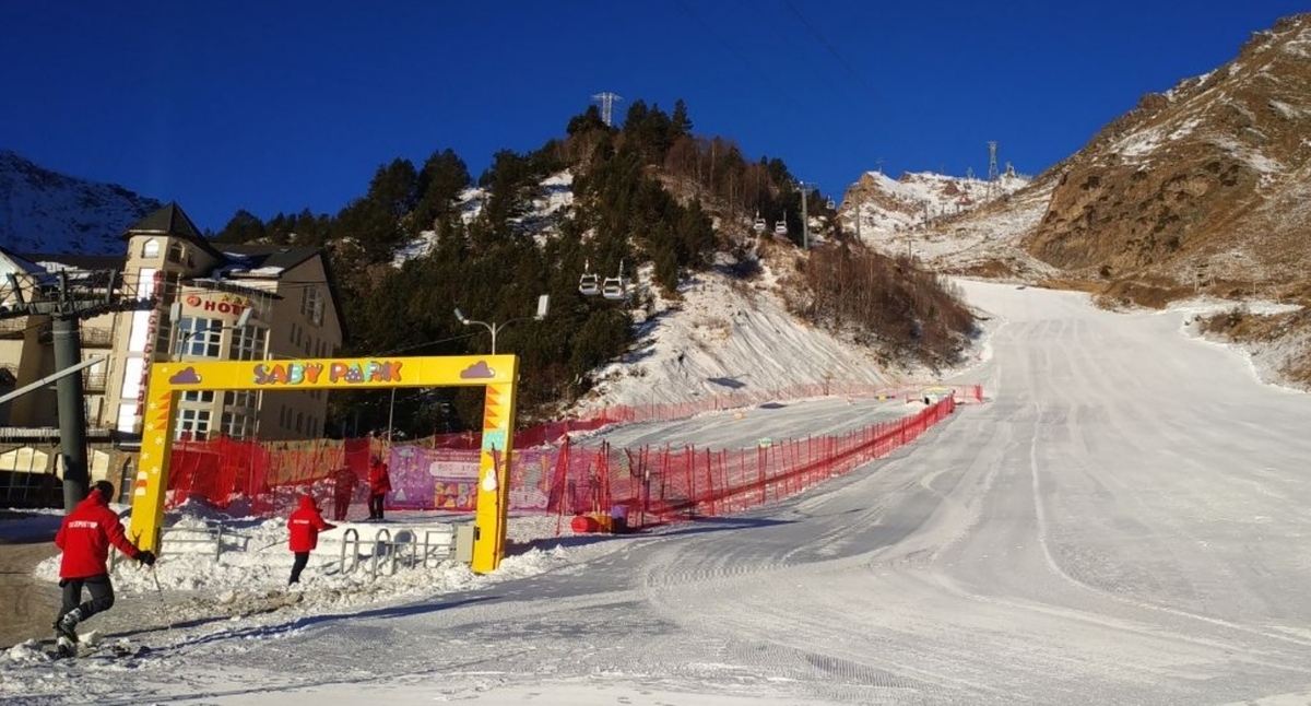 Курорт "Эльбрус". Фото: пресс-служба курорта https://t.me/elbrusresort/982 Курорт "Эльбрус". Фото: пресс-служба курорта https://t.me/elbrusresort/982