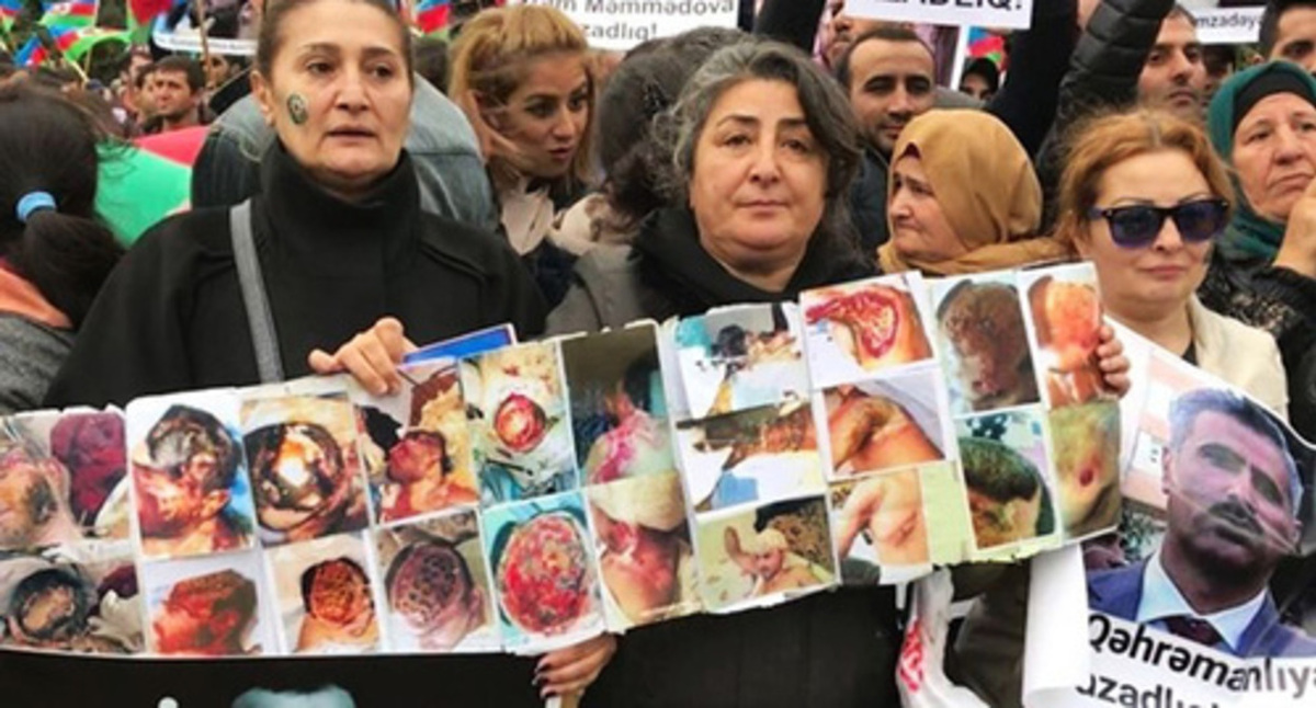 Родственники осужденных по "Тертерскому делу" во время акции протеста. Февраль 2021 года. Фото: https://www.turan.az Родственники осужденных по "Тертерскому делу" во время акции протеста. Февраль 2021 года. Фото: https://www.turan.az