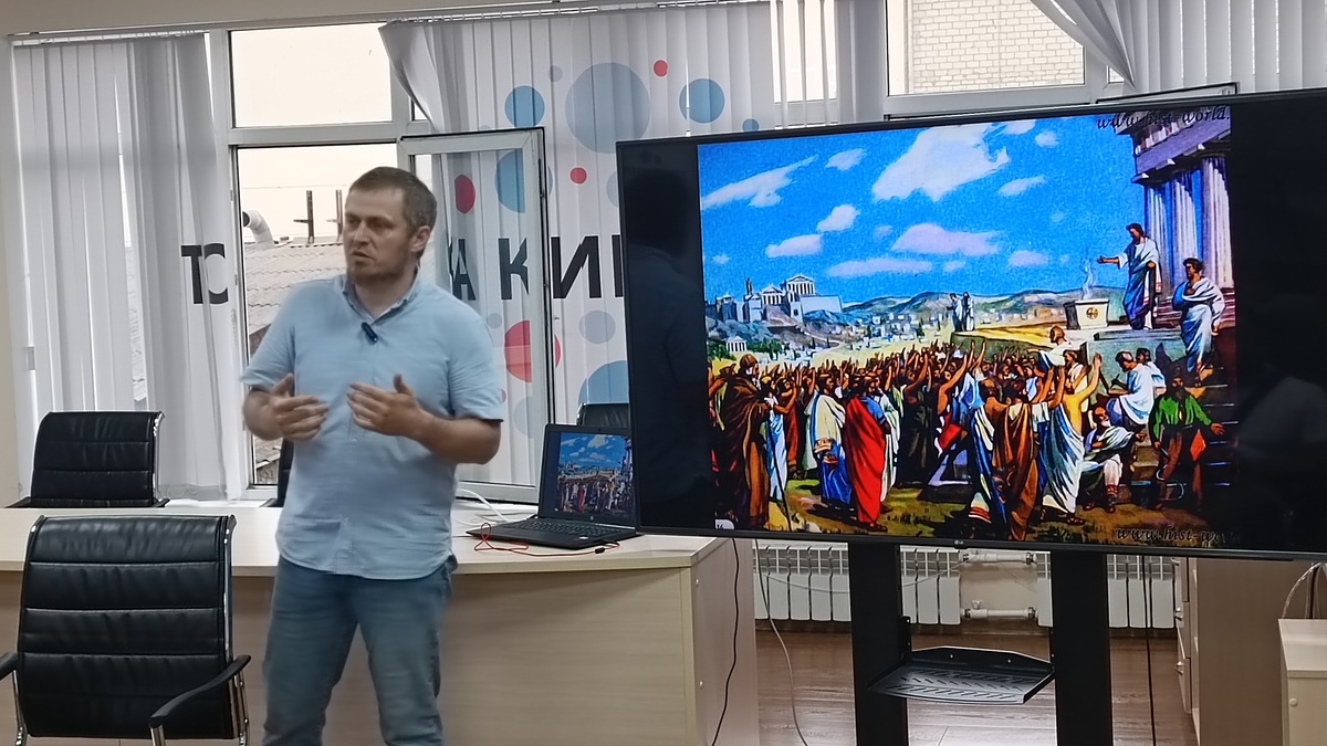 Лекция Армена Магомедова. Махачкала, 8.07.2023 год. Фото "Кавказского узла" Лекция Армена Магомедова. Махачкала, 8.07.2023 год. Фото "Кавказского узла"