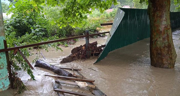 Подтопление в Сочи. Фото: пресс-служба администрации Сочи Подтопление в Сочи. Фото: пресс-служба администрации Сочи