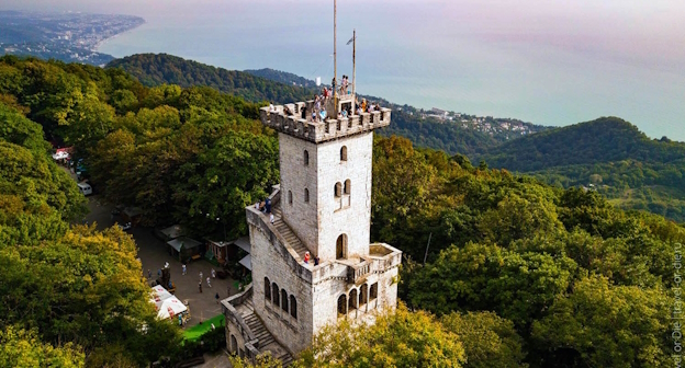 Гора Большой Ахун, Сочи, фото: shine-hotel.rГ Гора Большой Ахун, Сочи, фото: shine-hotel.rГ