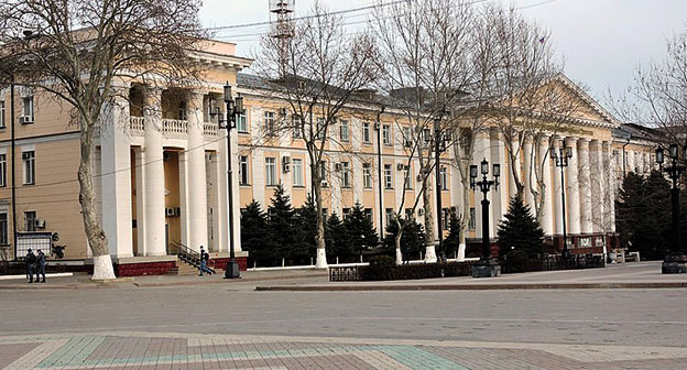 Здание МВД России по Дагестану. Фото: Шамиль Магомедов https://ru.m.wikipedia.org Здание МВД России по Дагестану. Фото: Шамиль Магомедов https://ru.m.wikipedia.org