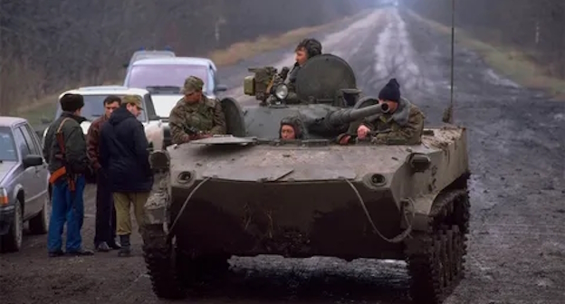 Военные в Пригородном районе, 1992 год. фото: https://ru.wikipedia.org/wiki/%D0%9E%D1%81%D0%B5%D1%82%D0%B8%D0%BD%D0%BE-%D0%B8%D0%BD%D0%B3%D1%83%D1%88%D1%81%D0%BA%D0%B8%D0%B9_%D0%BA%D0%BE%D0%BD%D1%84%D0%BB%D0%B8%D0%BA%D1%82 Военные в Пригородном районе, 1992 год. фото: https://ru.wikipedia.org/wiki/%D0%9E%D1%81%D0%B5%D1%82%D0%B8%D0%BD%D0%BE-%D0%B8%D0%BD%D0%B3%D1%83%D1%88%D1%81%D0%BA%D0%B8%D0%B9_%D0%BA%D0%BE%D0%BD%D1%84%D0%BB%D0%B8%D0%BA%D1%82