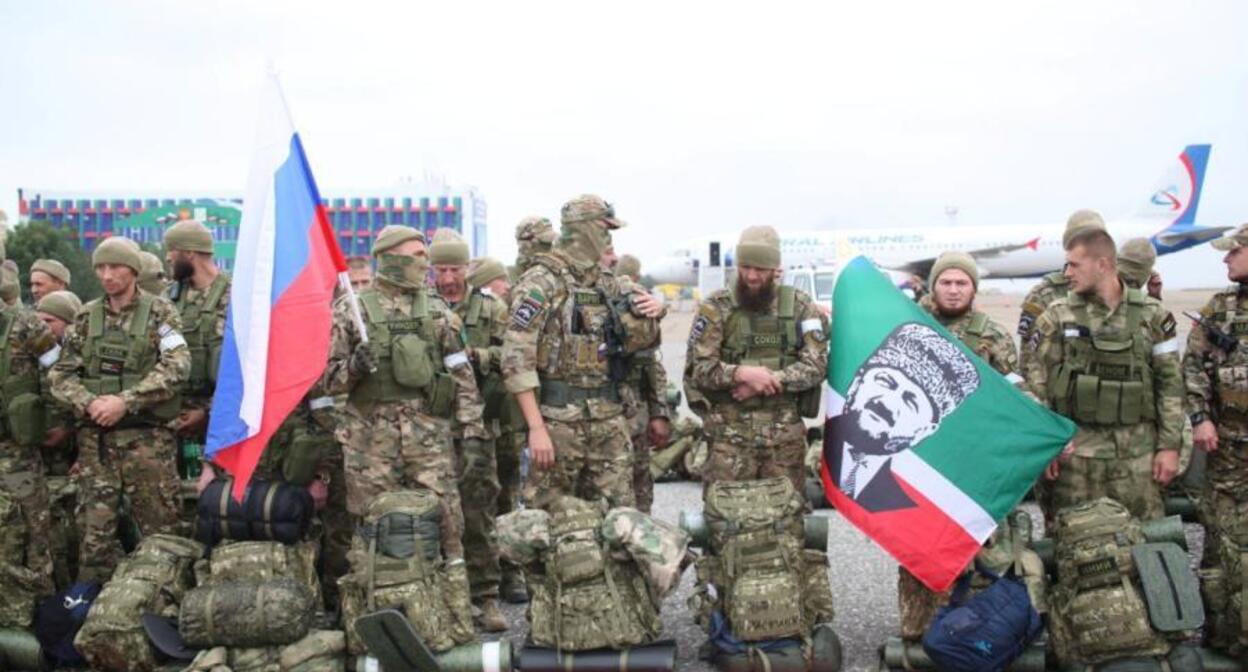Добровольцы перед отправкой на Украину. Фото: "Грозный Информ" https://www.grozny-inform.ru Добровольцы перед отправкой на Украину. Фото: "Грозный Информ" https://www.grozny-inform.ru