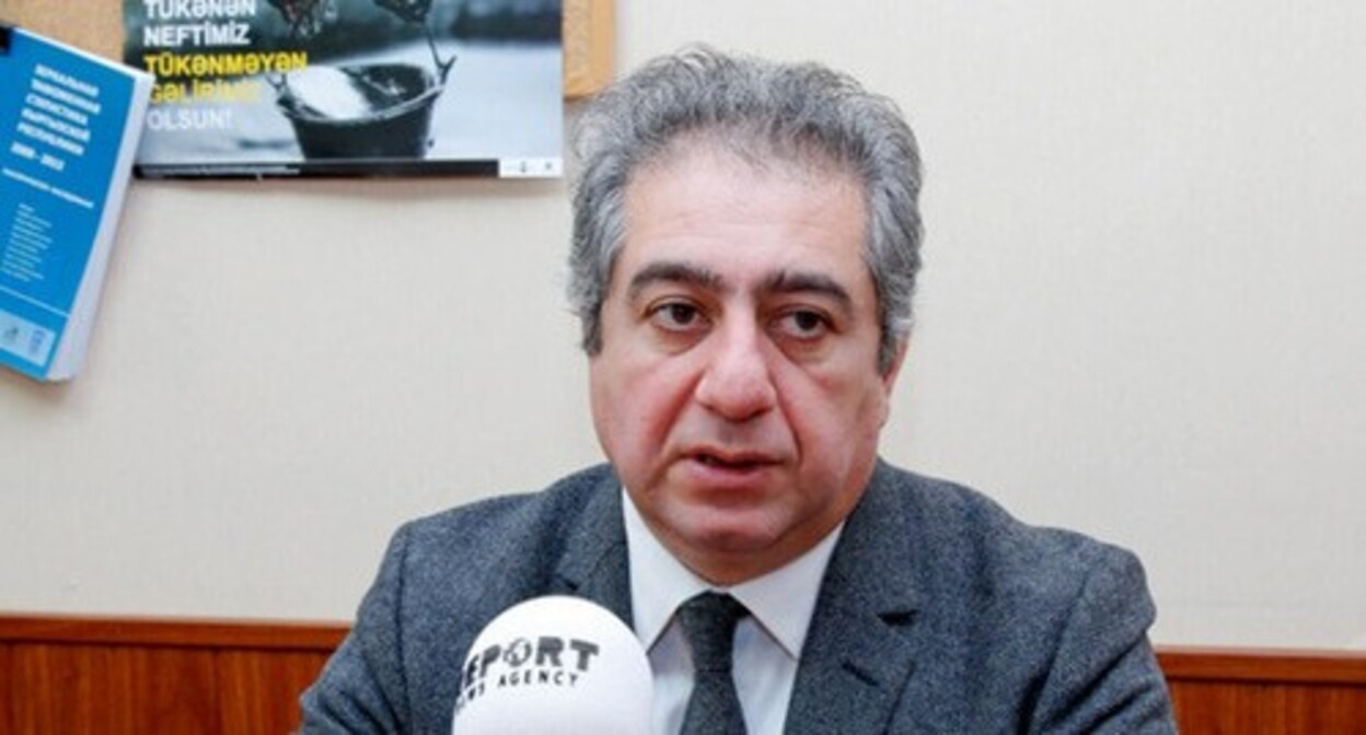 Губад Ибадоглу. Фото https://report.az/ru/vnutrennyaya-politika/gubad-ibadoglu-v-proishodyashih-v-partii-musavat-sobytiyah-isa-gambar-prinimal-neposredstvennoe-uchast/ Губад Ибадоглу. Фото https://report.az/ru/vnutrennyaya-politika/gubad-ibadoglu-v-proishodyashih-v-partii-musavat-sobytiyah-isa-gambar-prinimal-neposredstvennoe-uchast/