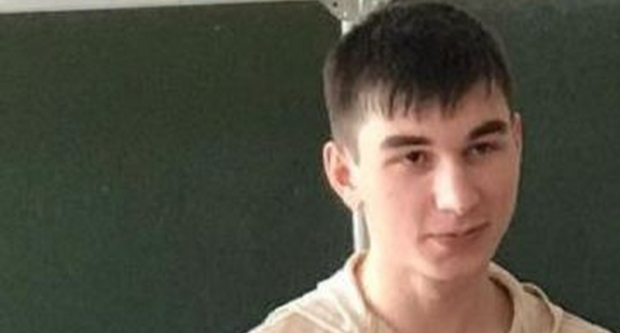 Дени Алиев. Фото из публикации ЦЗПЧ "Мемориал" https://memorialcenter.org/news/deni_aliev Дени Алиев. Фото из публикации ЦЗПЧ "Мемориал" https://memorialcenter.org/news/deni_aliev