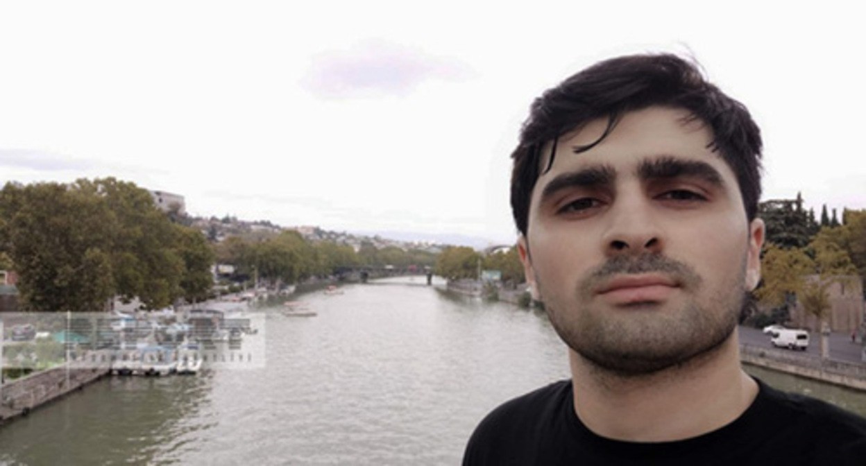 Фарид Сафарли. Фото: https://report.az/ru/vneshnyaya-politika/propavshij-bez-vesti-v-irane-farid-safarli-izuchal-farsi/ Фарид Сафарли. Фото: https://report.az/ru/vneshnyaya-politika/propavshij-bez-vesti-v-irane-farid-safarli-izuchal-farsi/