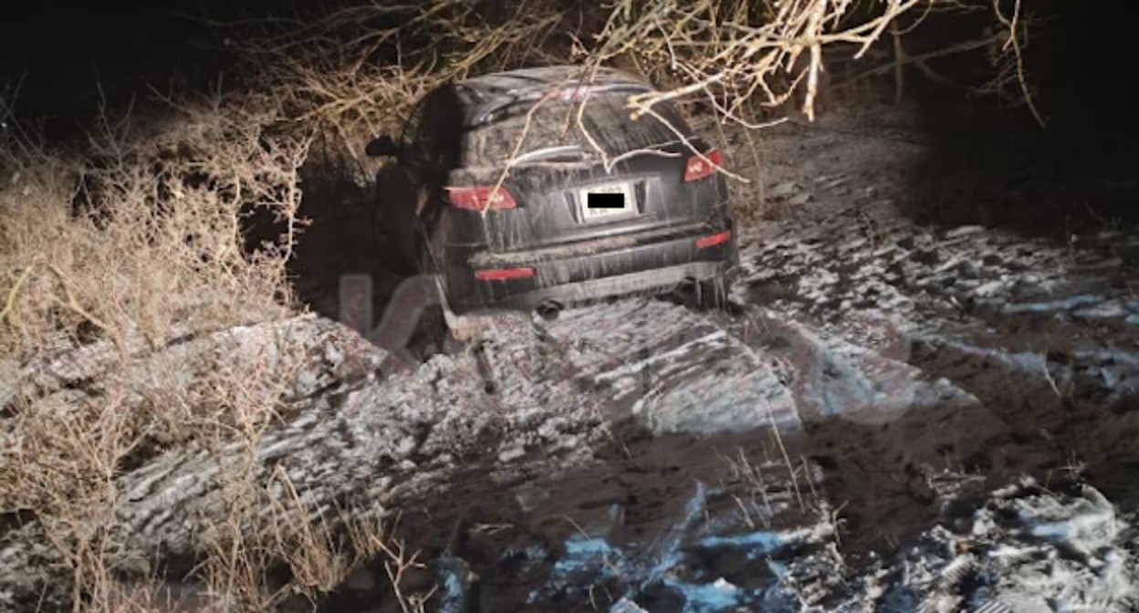 Автомобиль предполагаемого убийцы имама, фото: https://t.me/chp_kavkaz/18080 Автомобиль предполагаемого убийцы имама, фото: https://t.me/chp_kavkaz/18080