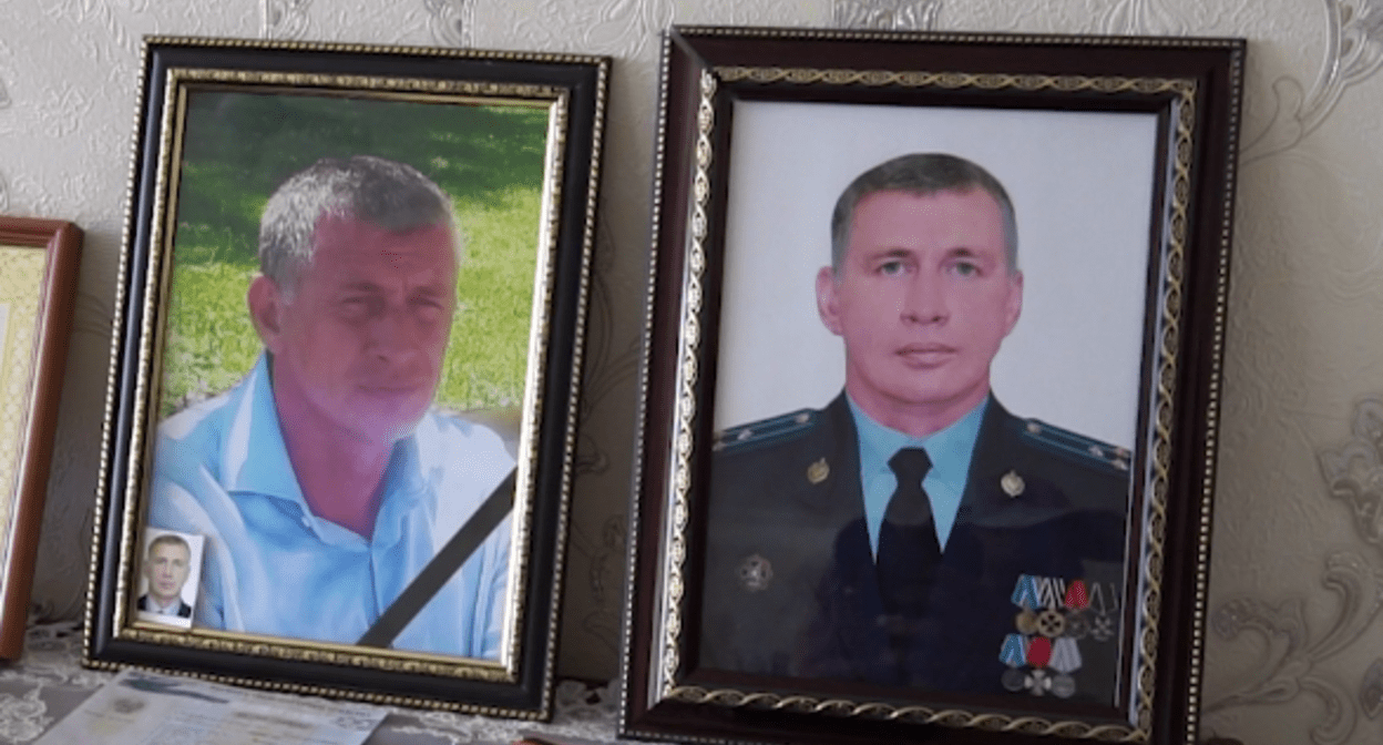 Портреты Александра Бордюга. Стоп-кадр видео РГВК "Дагестан", https://t.me/RGVKDAGESTAN/27155 Портреты Александра Бордюга. Стоп-кадр видео РГВК "Дагестан", https://t.me/RGVKDAGESTAN/27155