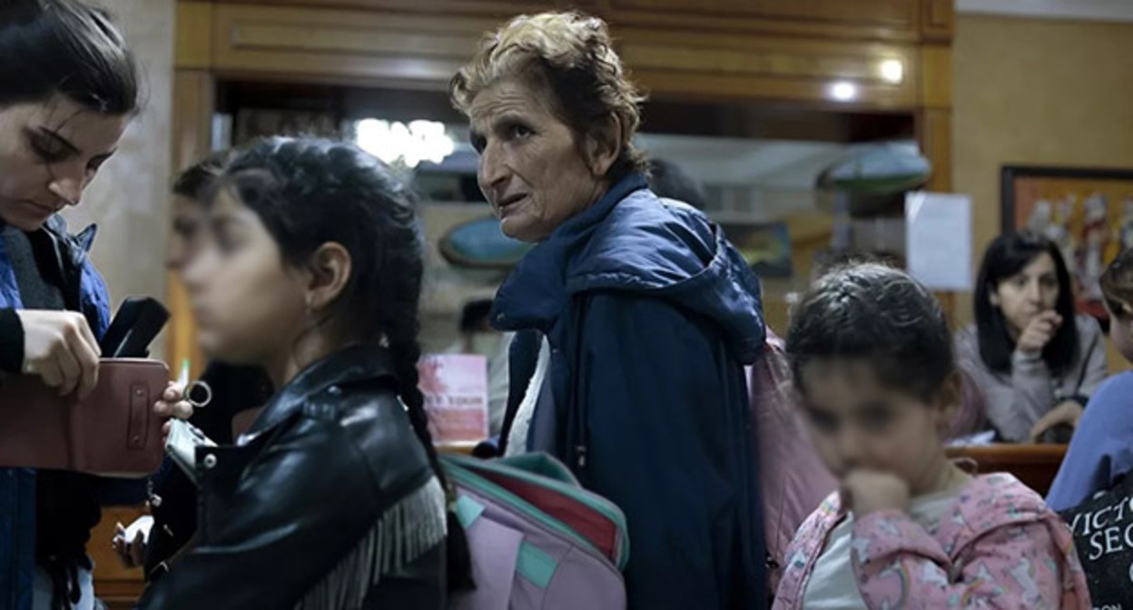 Карабахские беженцы. Скриншот видео https://ru.euronews.com/2023/09/25/nagorno-humanitarian-crisis Карабахские беженцы. Скриншот видео https://ru.euronews.com/2023/09/25/nagorno-humanitarian-crisis