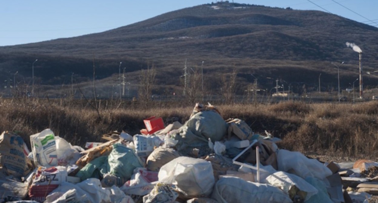 Свалка в Кавказских Минеральных водах, фото: news-kmv.ru Свалка в Кавказских Минеральных водах, фото: news-kmv.ru