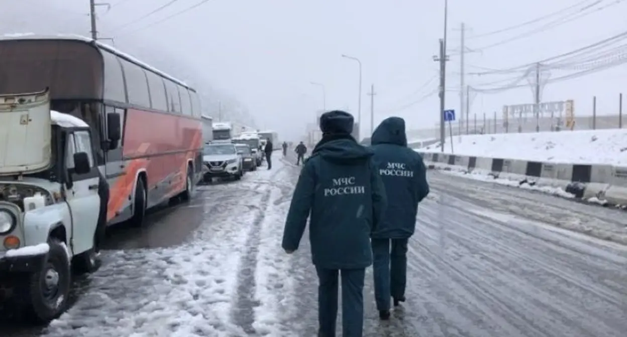 Военно-Грузинская дорога. Фото: пресс-службы ГУ МЧС по Северной Осетии Военно-Грузинская дорога. Фото: пресс-службы ГУ МЧС по Северной Осетии