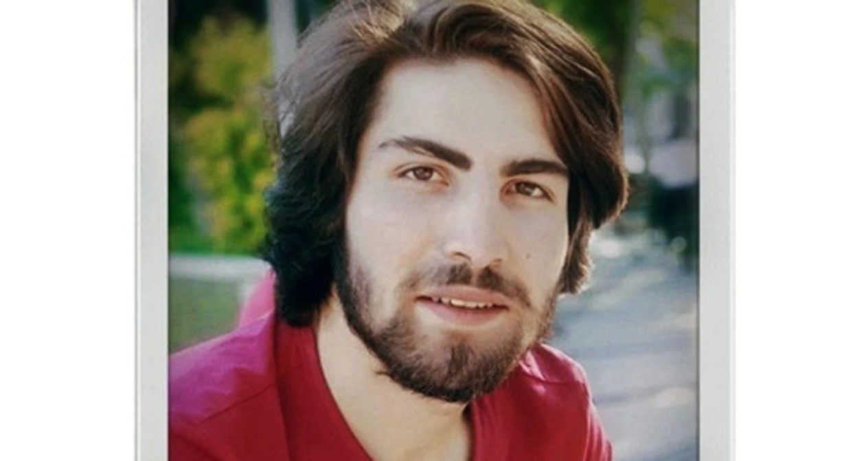 Мохйаддин Оруджев. Фото https://turan.az/ru/obshhestvo/apelliacionnyi-sud-ostavil-moxiaddina-orudzeva-pod-strazei-775641 Мохйаддин Оруджев. Фото https://turan.az/ru/obshhestvo/apelliacionnyi-sud-ostavil-moxiaddina-orudzeva-pod-strazei-775641