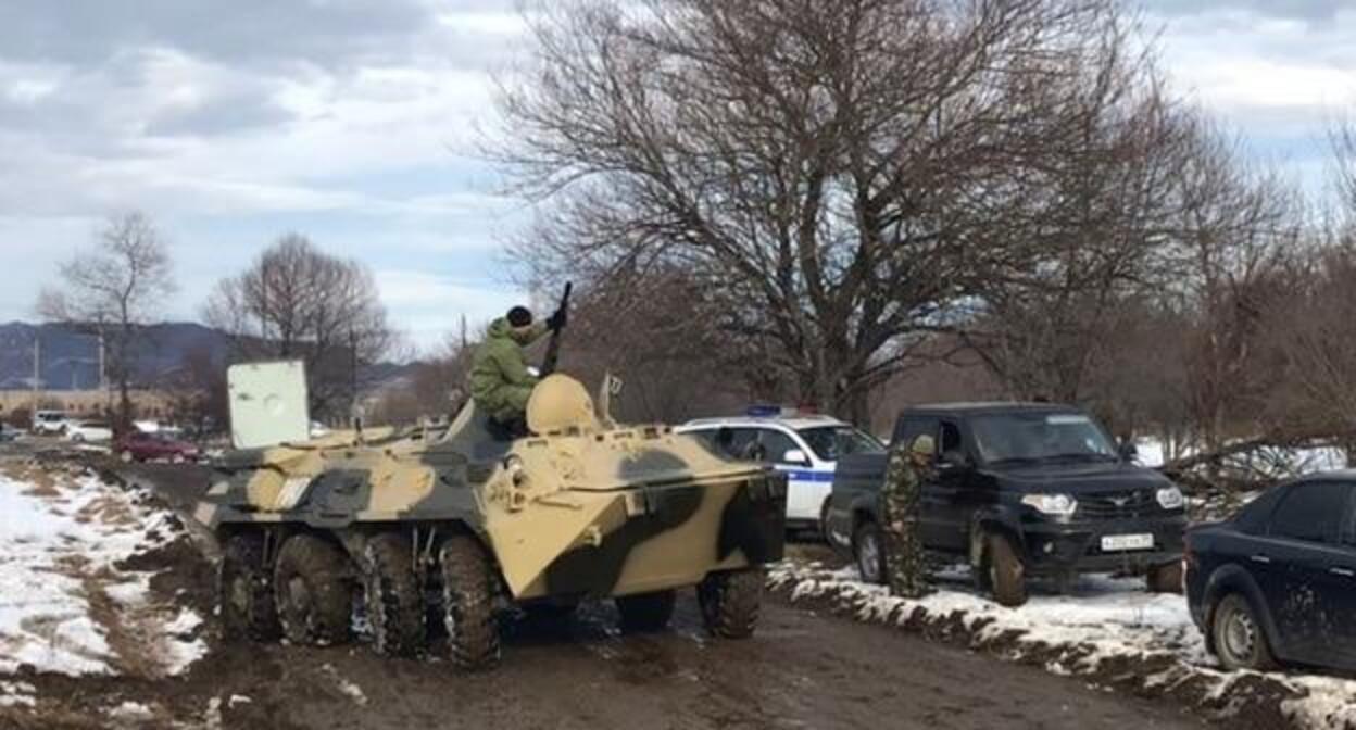 Спецоперация на Северном Кавказе. Фото пресс-службы Национального антитеррористического комитета, http://nac.gov.ru/kontrterroristicheskie-operacii/v-kchr-v-hode-kto-neytralizovany-pyatero.html
Спецоперация на Северном Кавказе. Фото пресс-службы Национального антитеррористического комитета, http://nac.gov.ru/kontrterroristicheskie-operacii/v-kchr-v-hode-kto-neytralizovany-pyatero.html